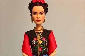 Eine der Malerin Frieda Kahlo nachempfundene Barbie-Puppe. Foto: Beatriz Alvarado