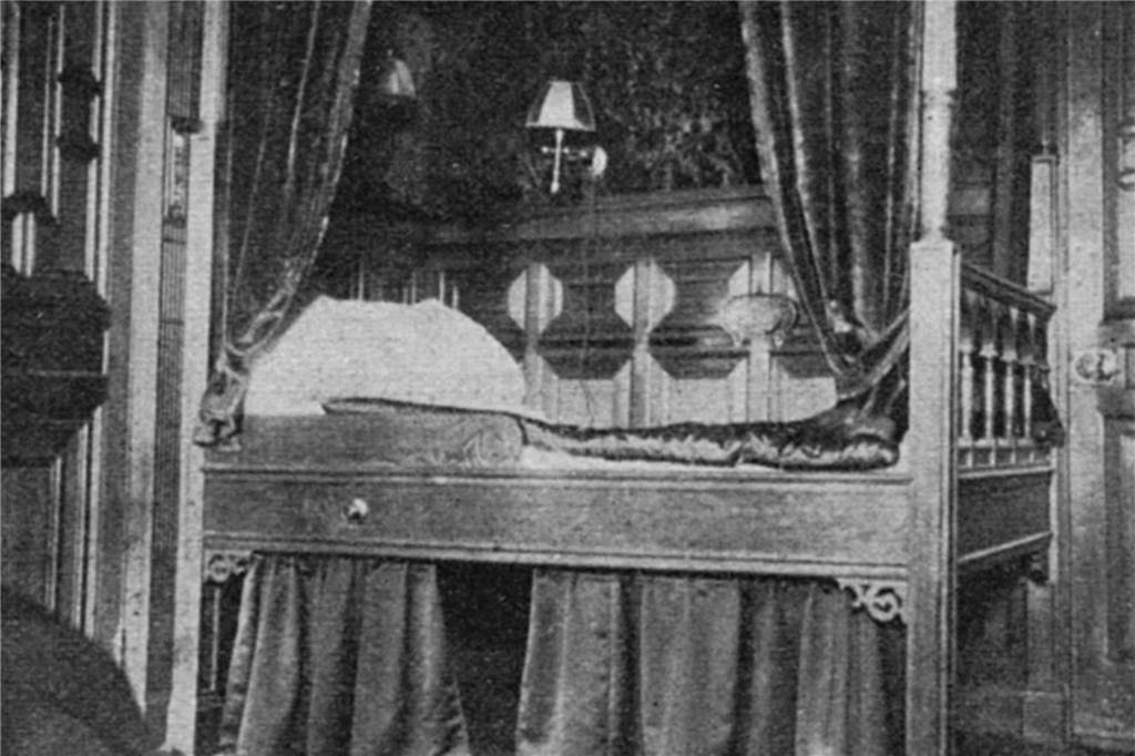 Enkelin entdeckt jetzt: „Mein Großvater fotografierte die Titanic“ – Sensation für Forscher Eine der Suiten auf der Titanic, die Erich Benninghoven am 10. April 1912 fotografierte.