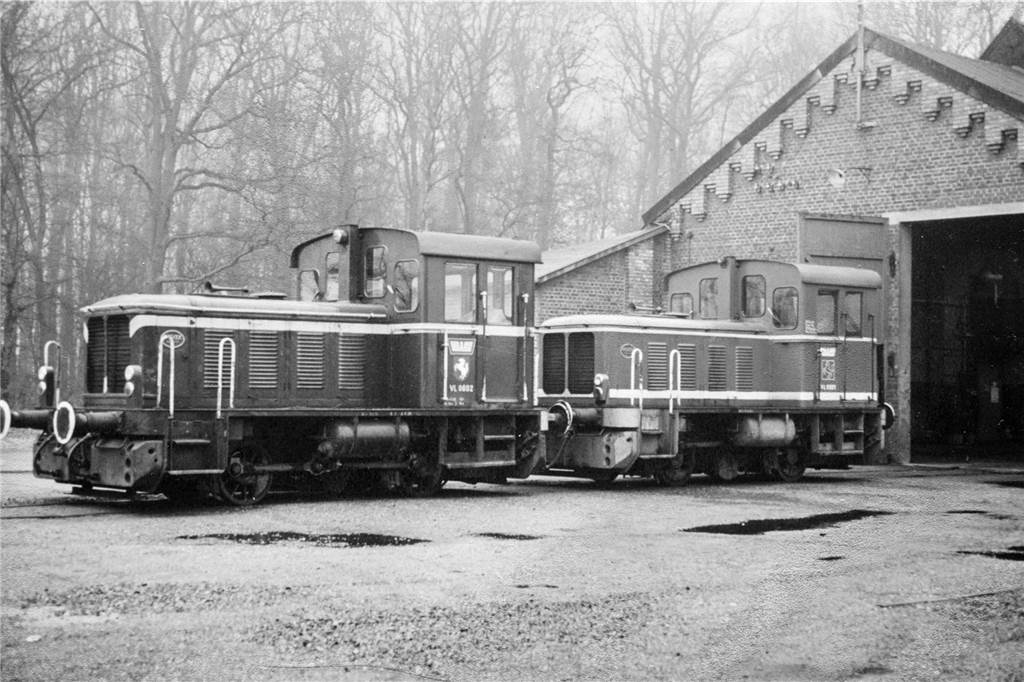 Eine Diesellokomotive vor dem alten Stadtlohner Lokschuppen