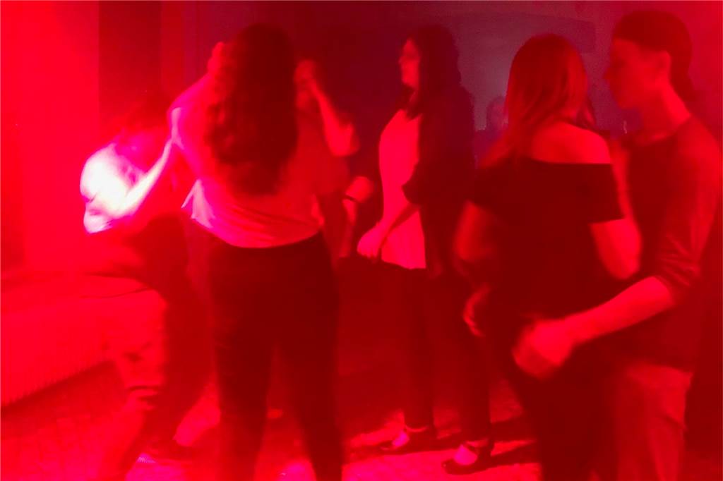 Was die lange Nacht der Jugendkultur mit Beuteln zu tun hat Eine Disco gehörte zum Programm der Selmer Nachtfrequenz dazu.
