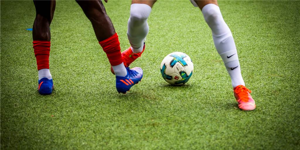 Dortmunder Mannschaft verzichtet auf den Aufstieg, um die eigene Dritte zu unterstützen Eine Dortmunder Amateurfußballmannschaft hat am Sonntag den Aufstieg fix gemacht.