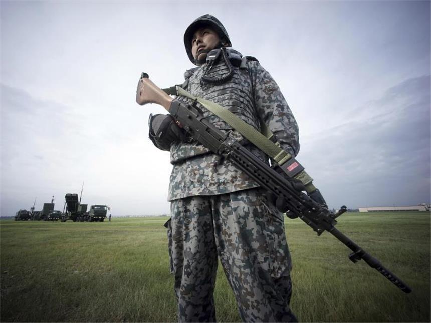 Nordkorea-Konflikt spitzt sich zu Eine Einheit der Luftselbstverteidigungsstreitkräfte Japans, der Japanese Air Self-Defense Force (JASDF), während einer Übung an PAC-3 Flugabwehrraketen bei Tokio. Foto: Eugene Hoshiko