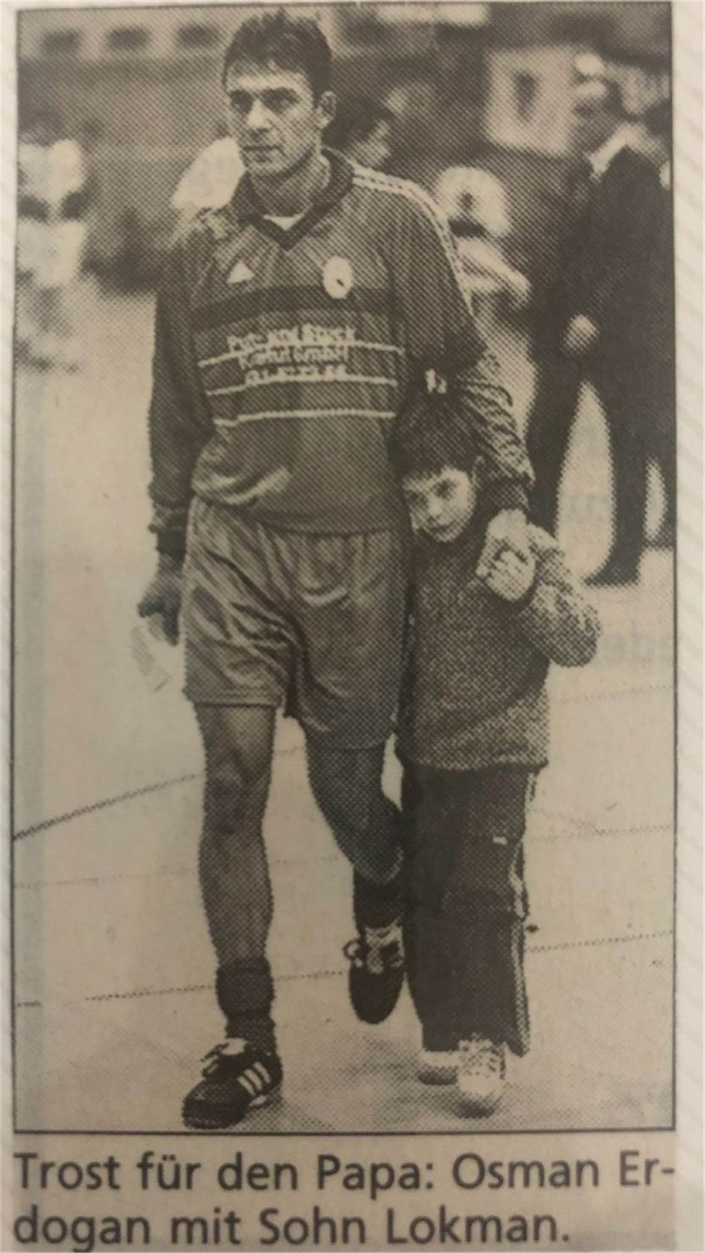 Früher mischte der Vater Dortmunds Amateurfußball auf, sein Sohn tut es nun in der Oberliga Eine Erinnerung aus alten Tagen.