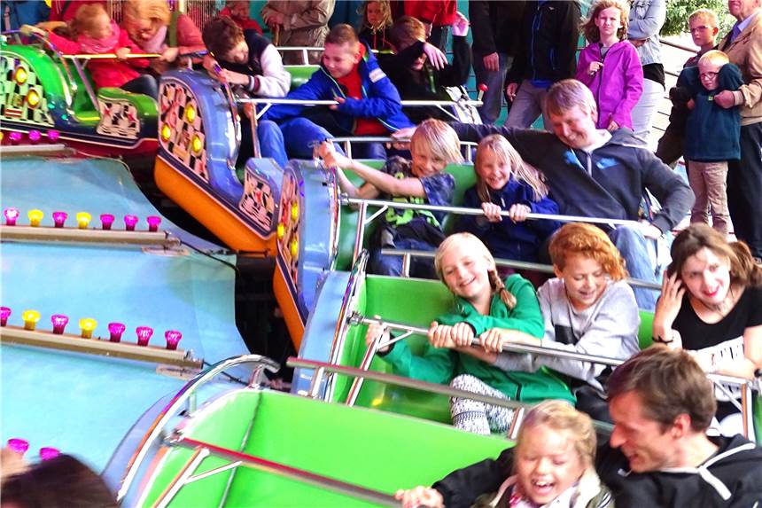 Vredener Kirmes: So viel kosten Fahrten in Musikexpress, Babyflug, Riesenschaukel und Co. Eine Fahrt im Musikexpress wird in diesem Jahr 3 Euro kosten