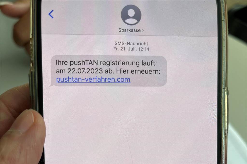 So erkennen Sie Fake-SMS, die angeblich von der Bank kommen Eine Fake-SMS.