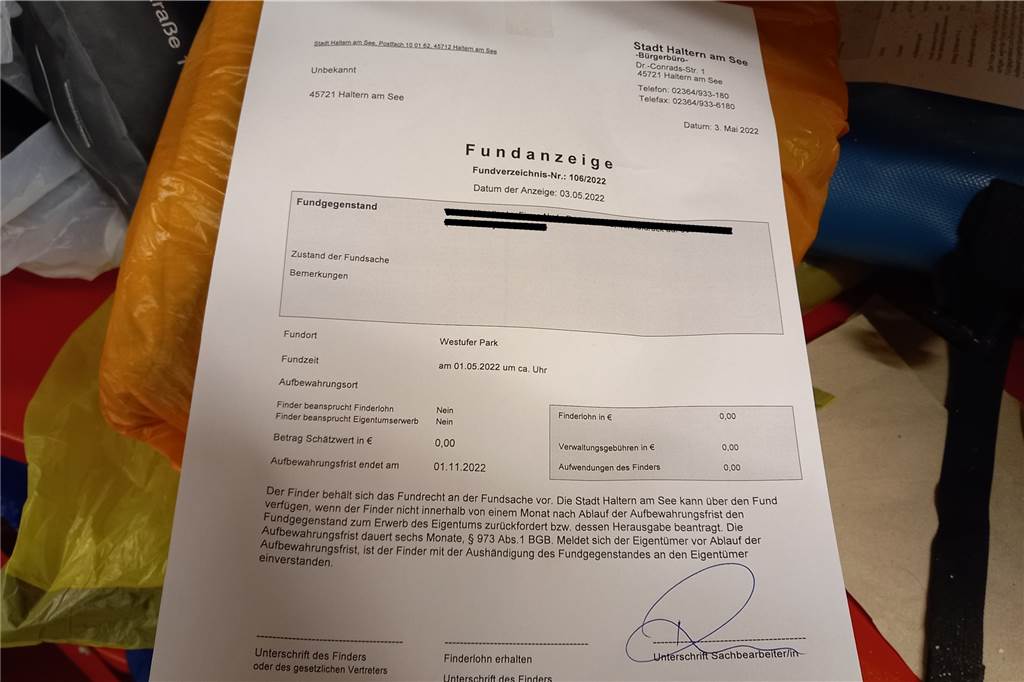 Holger Korf packt aus: Kurioses aus dem Halterner Fundbüro Eine fertig gedruckte Fundanzeige für einen Pullover.