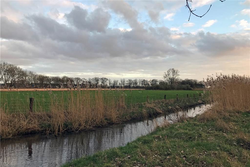 Deuten: Ein lebenswertes Dorf mit viel Natur, aber ohne Arzt und Lebensmittelgeschäft Eine glatte 10 gab es für die Radwege, Grünflächen und die Möglichkeit zur Naherholung.