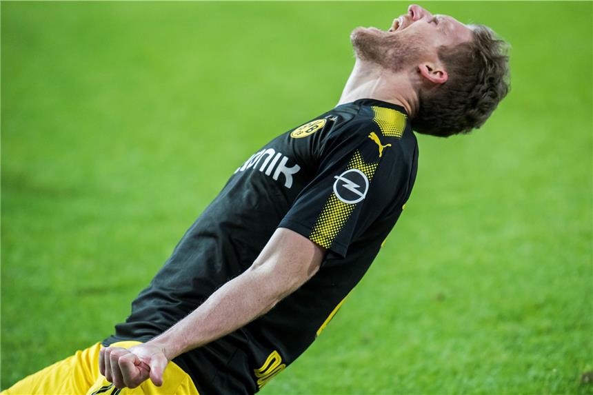 Eine gute Leistung, ein Tor, ein Siegtreffer: Borussia Dortmunds Andre Schürrle jubelte intensiv nach seinem Erfolgserlebnis beim 3:2 in Köln.