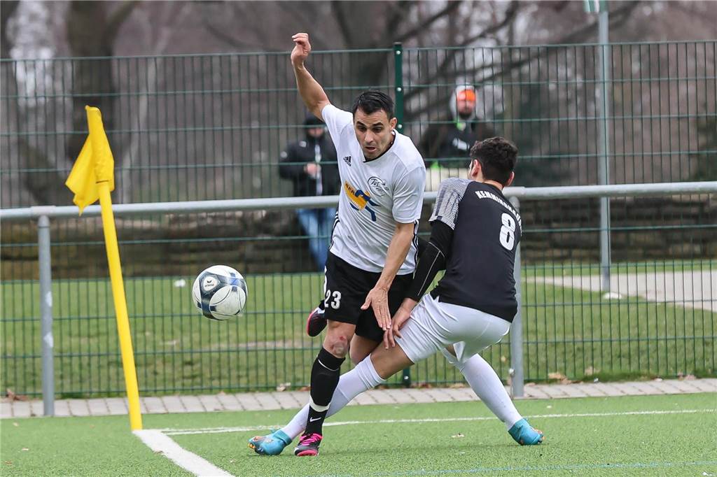 Eine halbe Saison spielte Karim Bouzerda für den TuS Hannibal. Jetzt kehrt er zum MSV Dortmund zurück.