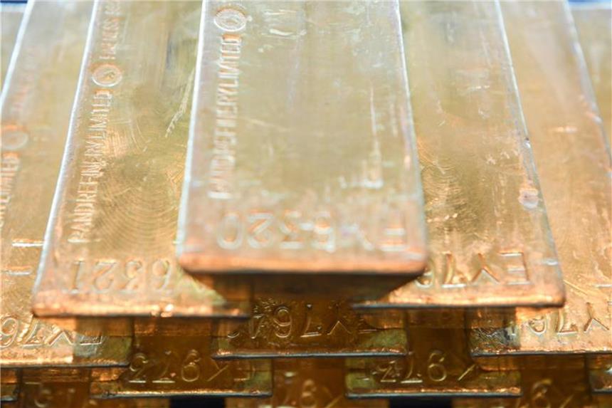 Gold kann als Beimischung im Depot sinnvoll sein Eine Investition in das als krisenfest geltende Edelmetall Gold kann durchaus lohnenswert sein. Foto: Arne Dedert