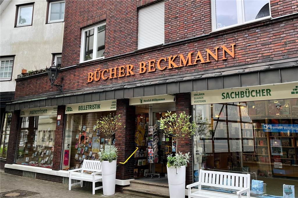 Unmut über Terminplanung für 9. November: Gedenkfeier und Vortrag Bücher Beckmann an der Magdalenenstraße in Werne.
