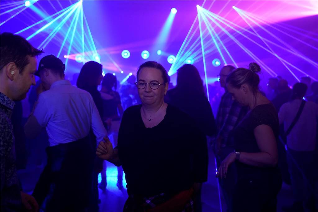 Eine Nacht voller Musik und Tanz: Auf vier Dancefloors feierten viele Gäste bei Suberg's Ü30 Party in den Westfalenhallen.