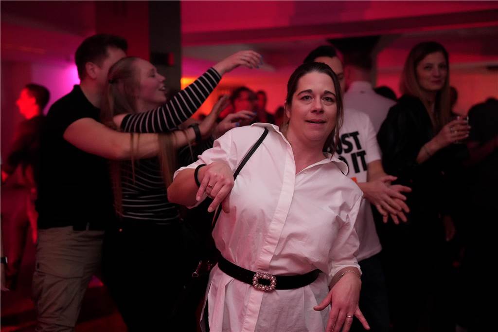 Eine Nacht voller Musik und Tanz: Auf vier Dancefloors feierten viele Gäste bei Suberg's Ü30 Party in den Westfalenhallen.
