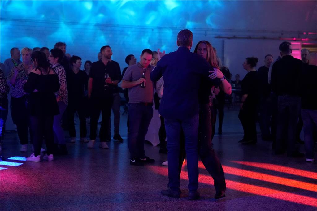 Eine Nacht voller Musik und Tanz: Auf vier Dancefloors feierten viele Gäste bei Suberg's Ü30 Party in den Westfalenhallen.