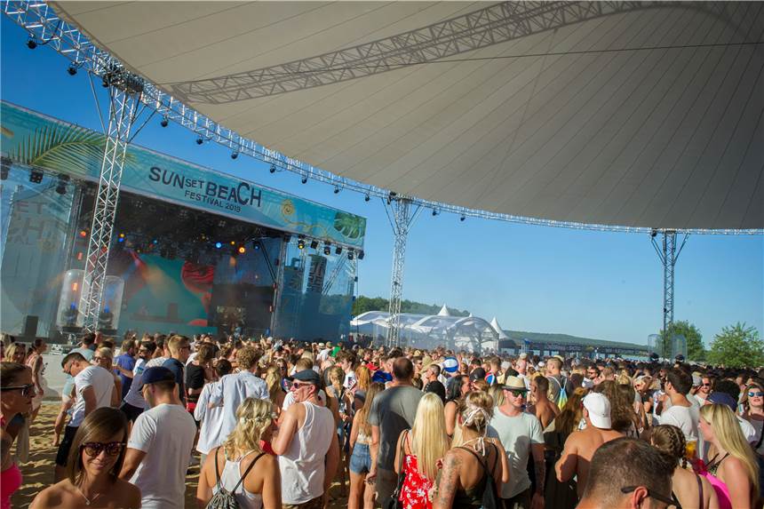 Absage: Sunset Beach Festival am Seebad Haltern wird erneut verschoben Eine Neuauflage des Sunset Beach Festivals am Seebad Haltern wird es erst im kommenden Jahr geben.