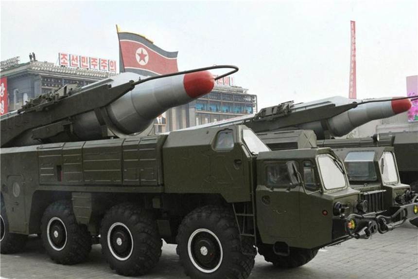 USA berufen UN-Dringlichkeitssitzung zu Nordkorea ein Eine nordkoreanische Musudan-Rakete wird bei einer Militärparade durch die Straßen von Pjöngjang gefahren. Foto: KCNA/Yonhap