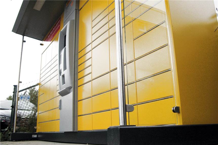 Paketdienst rund um die Uhr an neuer DHL-Packstation in Werne Eine Packstation, ähnlich wie hier auf dem Archivbild an der Münsterstraße, hat die Post nun in Stockum in Betrieb genommen.