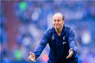 Eine Schalke-Legende: Vor 24 Jahren wurde Huub Stevens das erste Mal Trainer der Königsblauen.