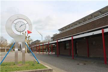 Eine Schülerin der Gesamtschule Nordkirchen soll Kontakt zu einer mit dem Coronavirus infizierten Person gehabt haben.