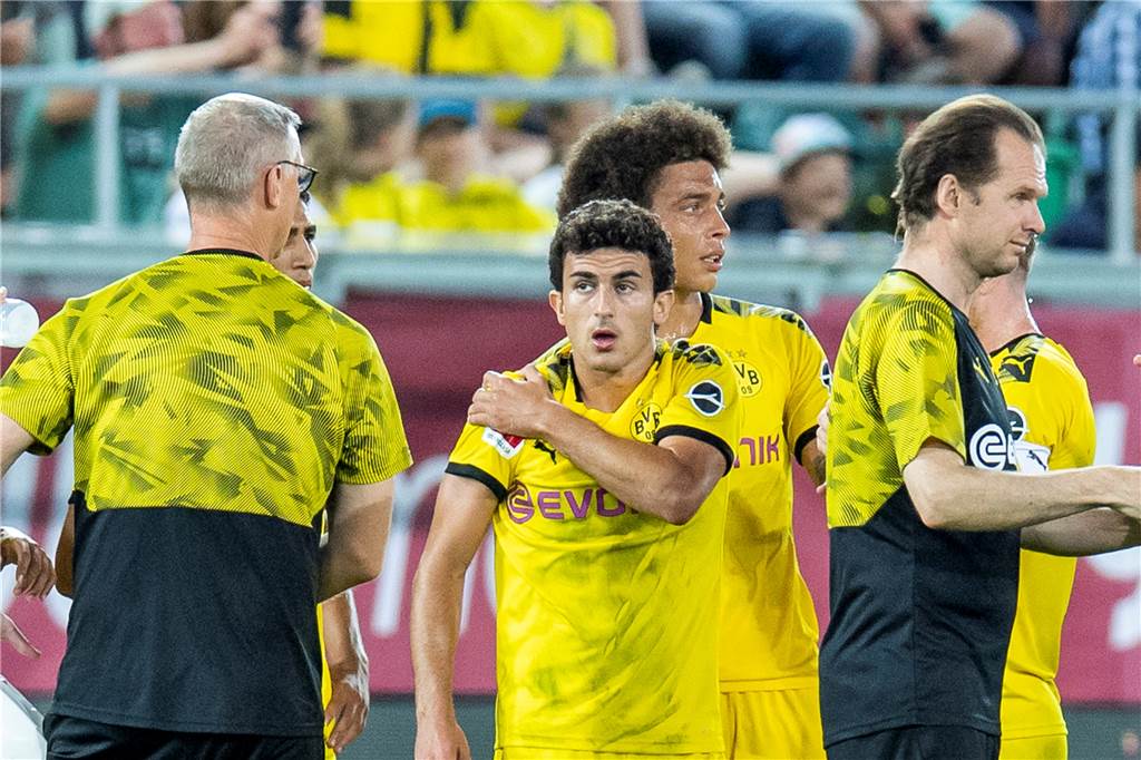 BVB-Neuzugang Mateu Morey im Exklusiv-Interview: Es gibt keine Garantie, dass es klappt Eine Schulterverletzung setzte Morey rund zwei Monate außer Gefecht.