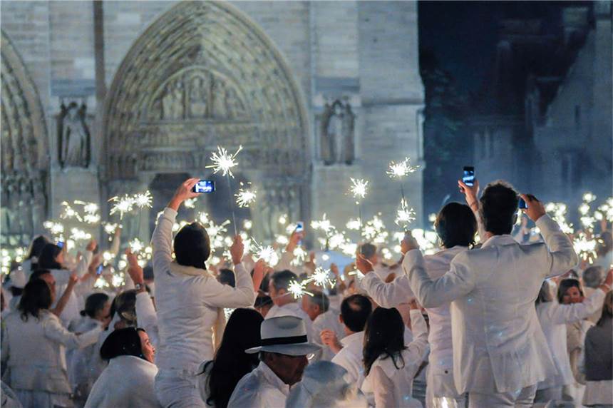 Corona: Lichterdinner ersetzt Lichterfest in Brackel Eine solche Atmosphäre wünscht sich Gemeinde-Mitarbeiter Morya Gnanko für das Lichterdinner am 3. September