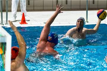 Eine Spielszene aus dem Dezember 2019. Seit über einem Jahr ruht nun der Spielbetrieb bei den Wasserballern. Echte Perspektiven gibt es noch keine.