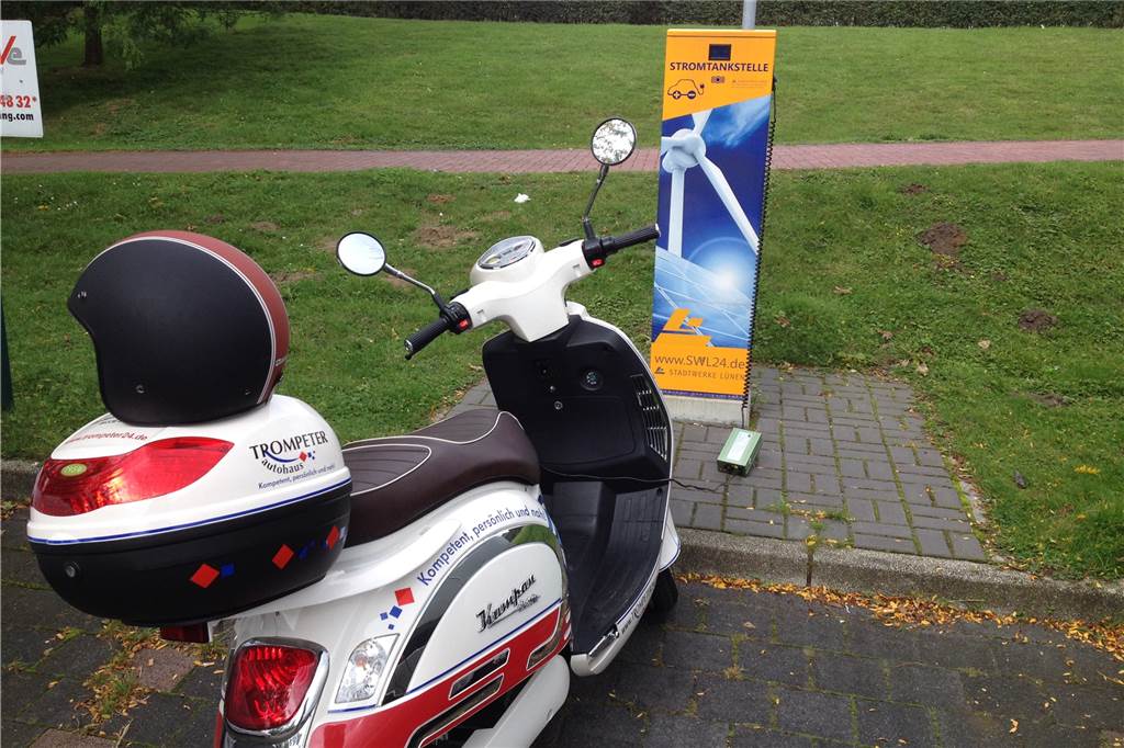 Neue E-Lade-Säule: EnBW errichtet Standort in der Kupferstraße Stromtankstelle in Lünen.