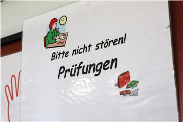 Eine Studie ergab, dass Frauen beim zweiten juristischen Staatsexamen meist schlechter abschneiden. Foto: Bernd Wüstneck