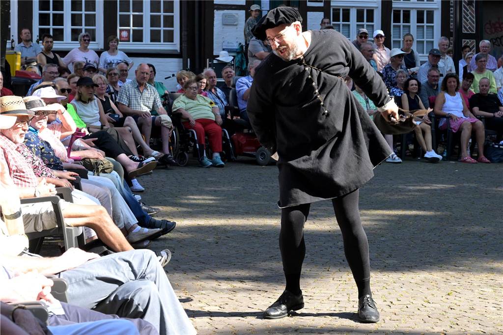 Historisches Stadtspiel: Woher wissen wir so viel über die Zeit um 1600?
Eine Szene aus dem Stadtspiel