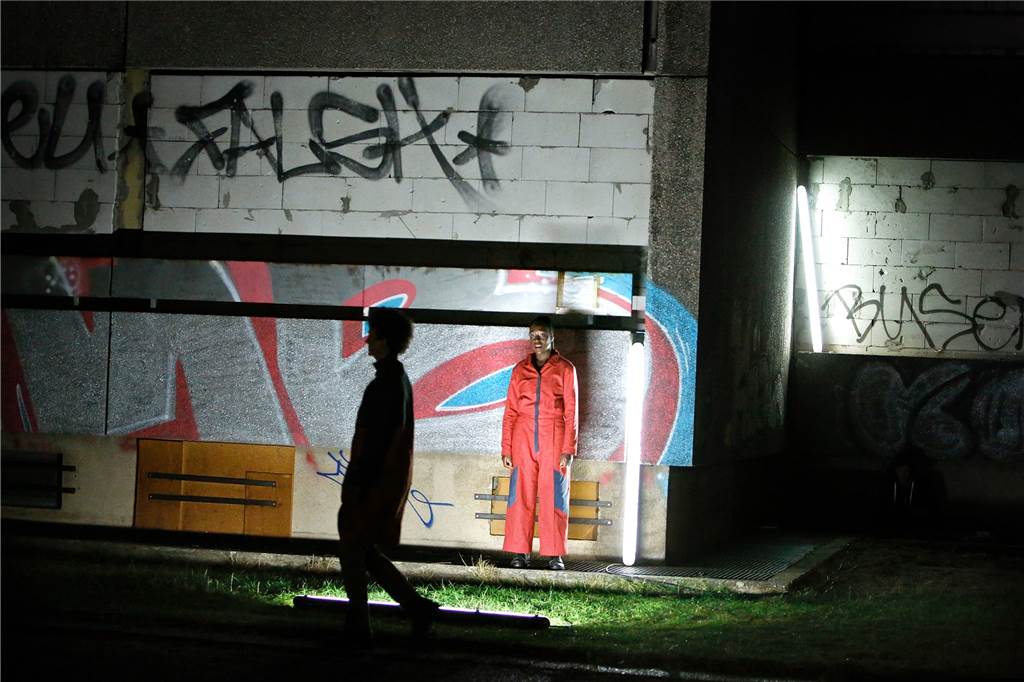 Schauspiel-Intendantin Julia Wissert über die Sehnsucht nach Publikum Eine Szene aus dem Stück „2170“ des Schauspiels Dortmund, das im öffentlichen Raum stattfand.