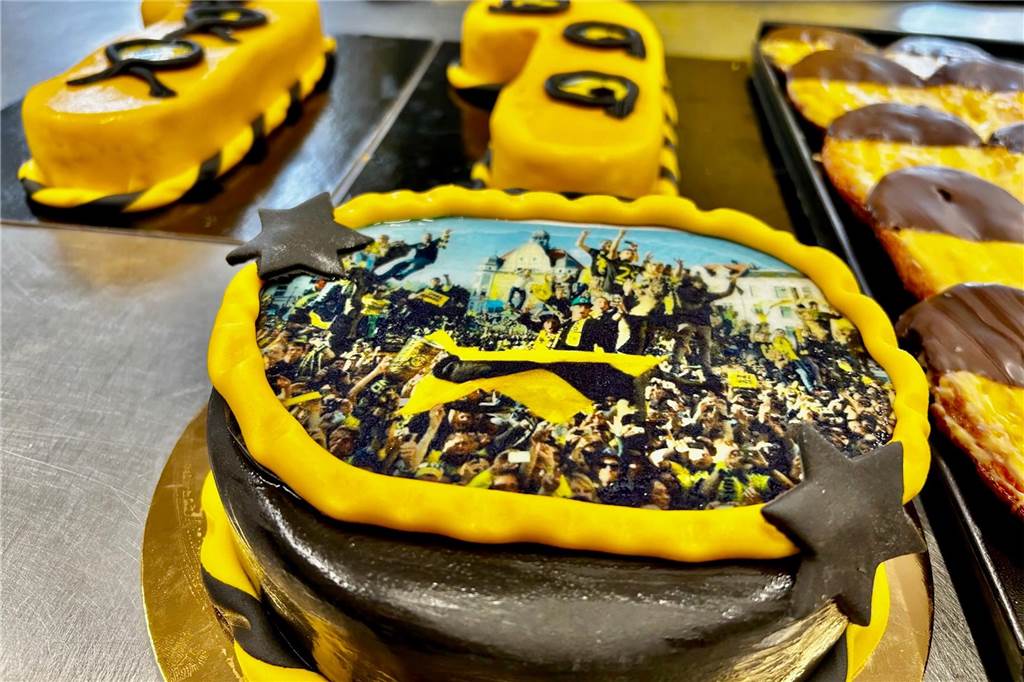 Backparadies plant schwarz-gelbe Leckereien: „Wir glauben an die Meisterschaft“ BVB-Torte