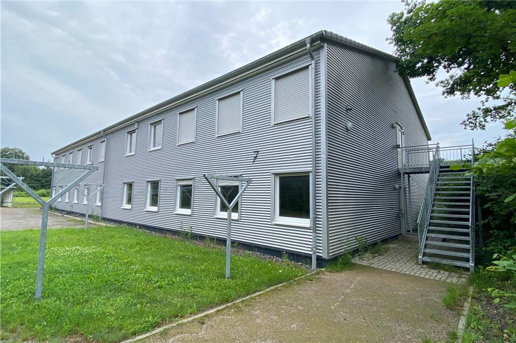 Gemeinde will Flüchtlinge schnell in Arbeit vermitteln Eine von insgesamt 37 Flüchtlingsunterkünften in Ascheberg findet sich an der Amelsbürener Straße (Archivfoto) in Davensberg.