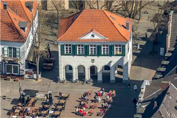 Eine weitere Illuminierung für das Alte Rathaus wird aus dem Altstadsfonds gefördert