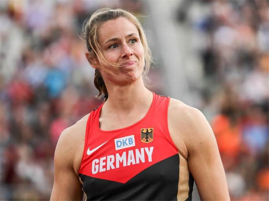 Weltmeister und Weltrekordler: Wer in Rio fehlt Eine Weltmeisterin mit zu geringer Weite: Katharina Molitor. Foto: Michael Kappeler