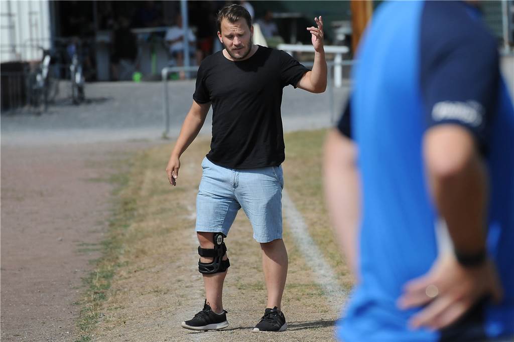 Fünf Kilometer mit Marc Olschewski: „Dieser intensive Schmerz war die Hölle“ Eine Woche nach dem Kreuzbandriss stand Marc Olschewski schon wieder an der Seitenlinie beim VfB Habinghorst.