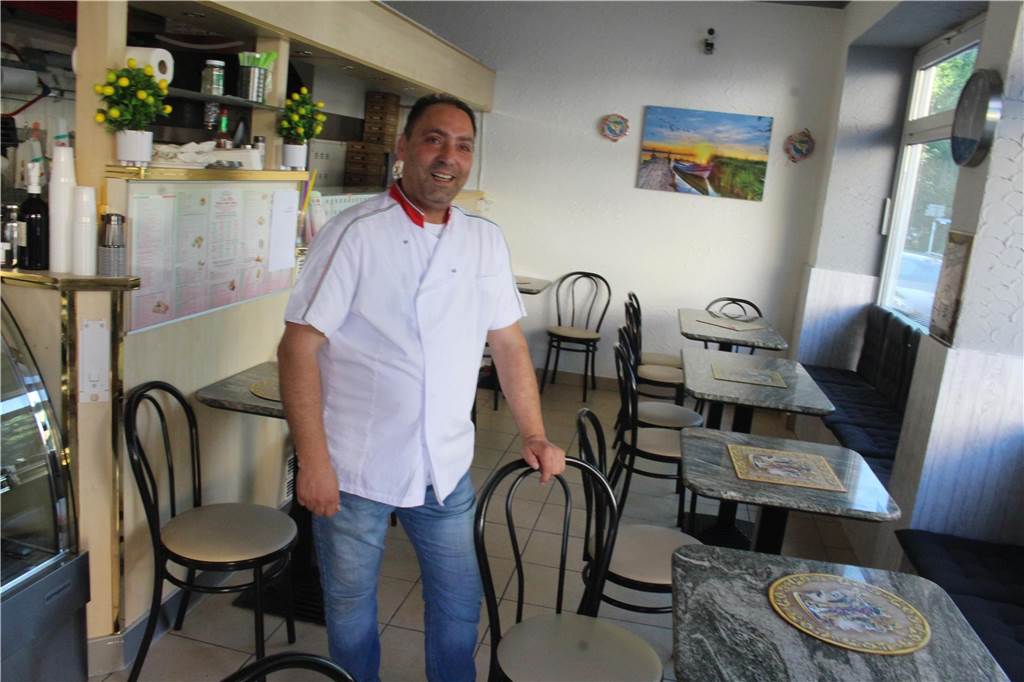 Pizzeria in Marten bleibt geschlossen - Aldo Rifati backt aber weiter Einem möglichen Nachfolger biete Rifati eine frisch renovierte und neu eingerichtete Pizzeria.
