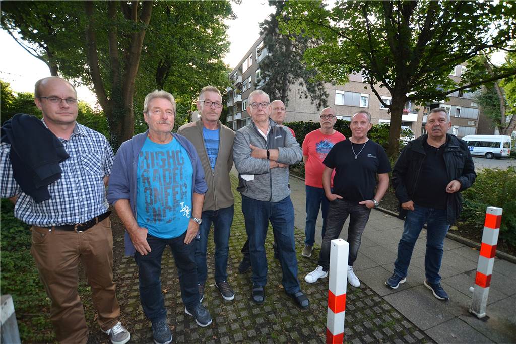 Private Wohnungseigentümer stehen Investor-Mehrheit hilflos gegenüber Einem Teil der Privateigentümer und einigen Mietern reicht es. Sie erzählen von der für sie unbefriedigenden Situation rund um ihre Wohnungen.