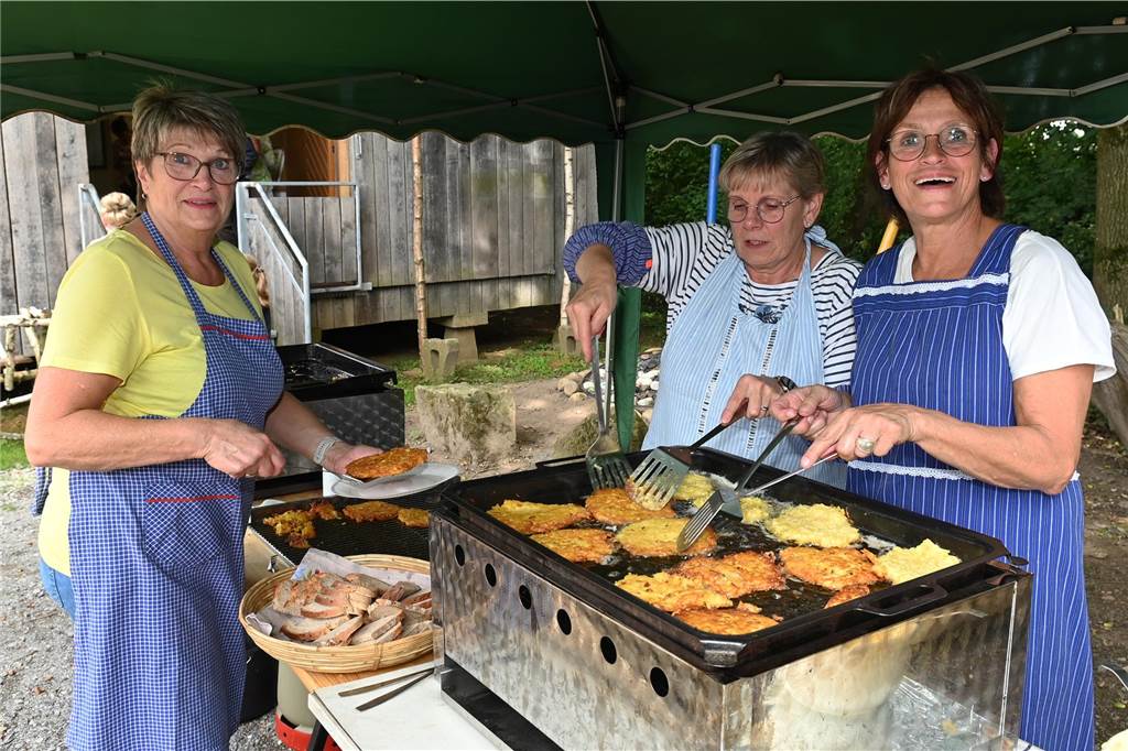 Einen abwechslungsreichen Tag hatten junge und ältere Besucher beim Stoppelfest auf dem Heimathof in Lembeck.