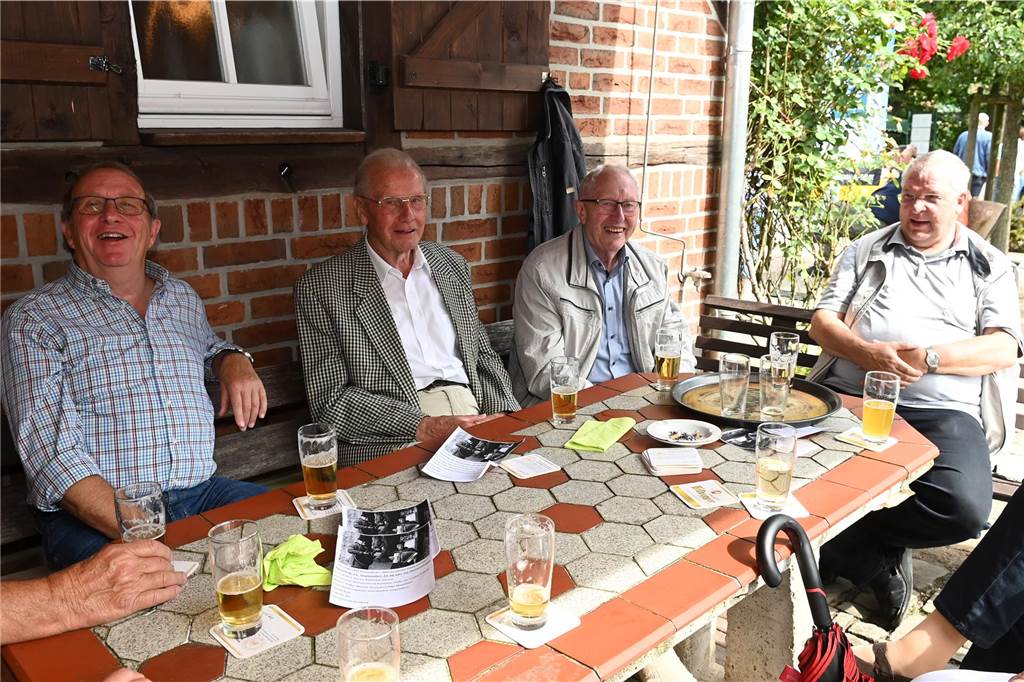 Einen abwechslungsreichen Tag hatten junge und ältere Besucher beim Stoppelfest auf dem Heimathof in Lembeck.