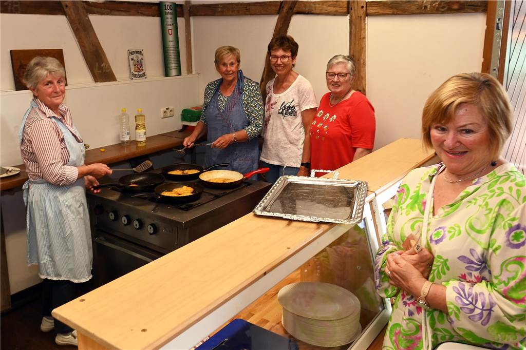 Einen abwechslungsreichen Tag hatten junge und ältere Besucher beim Stoppelfest auf dem Heimathof in Lembeck.