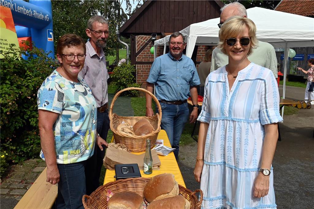 Einen abwechslungsreichen Tag hatten junge und ältere Besucher beim Stoppelfest auf dem Heimathof in Lembeck.