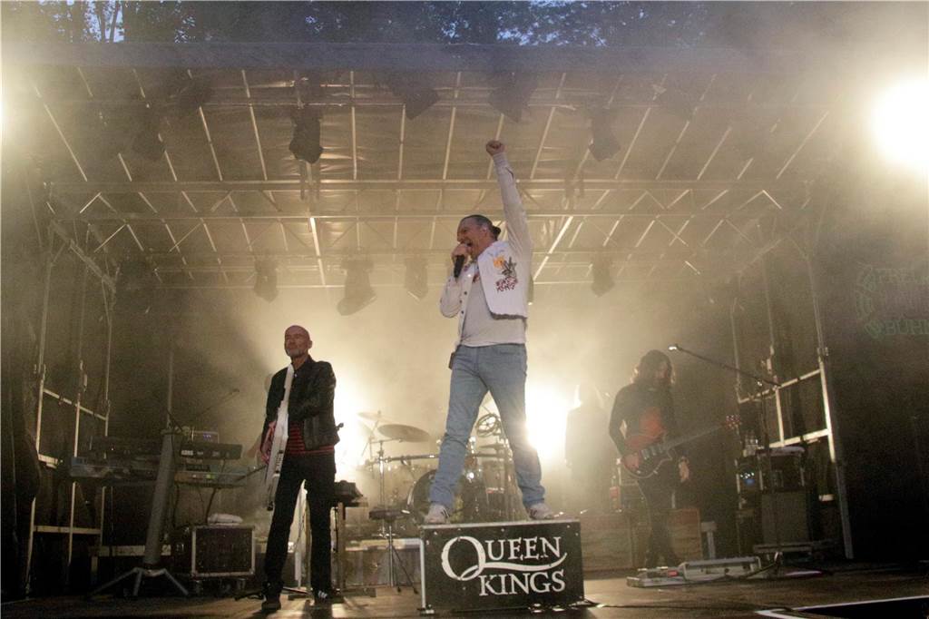 Einen Auftakt nach Maß erlebte die dreitägige Live-Veranstaltungsreihe auf der Freilichtbühne Werne mit der Band Queen Kings. 