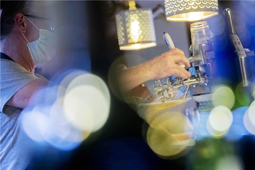 Inzidenzwert fast gleich, aber mehr Patienten in den Krankenhäusern Einen deutlichen Sprung meldet die Stadt bei der Patientenzahl in den Dortmunder Krankenhäusern. Am Mittwoch werden dort 152 Menschen behandelt - elf mehr als am Vortag.