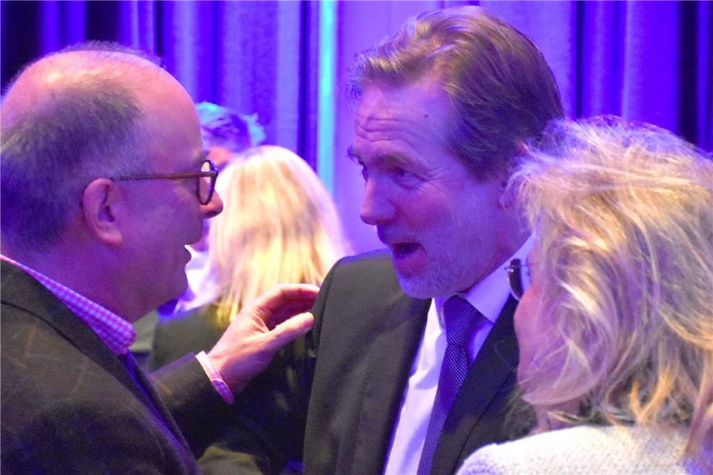 Einen rauschenden Abschied bis in den Freitagmorgen feierte der scheidende Erste Beigeordnete Hans-Georg Althoff. Über 200 Gäste haben sich auf dem Tobit.Campus von ihm verabschiedet.