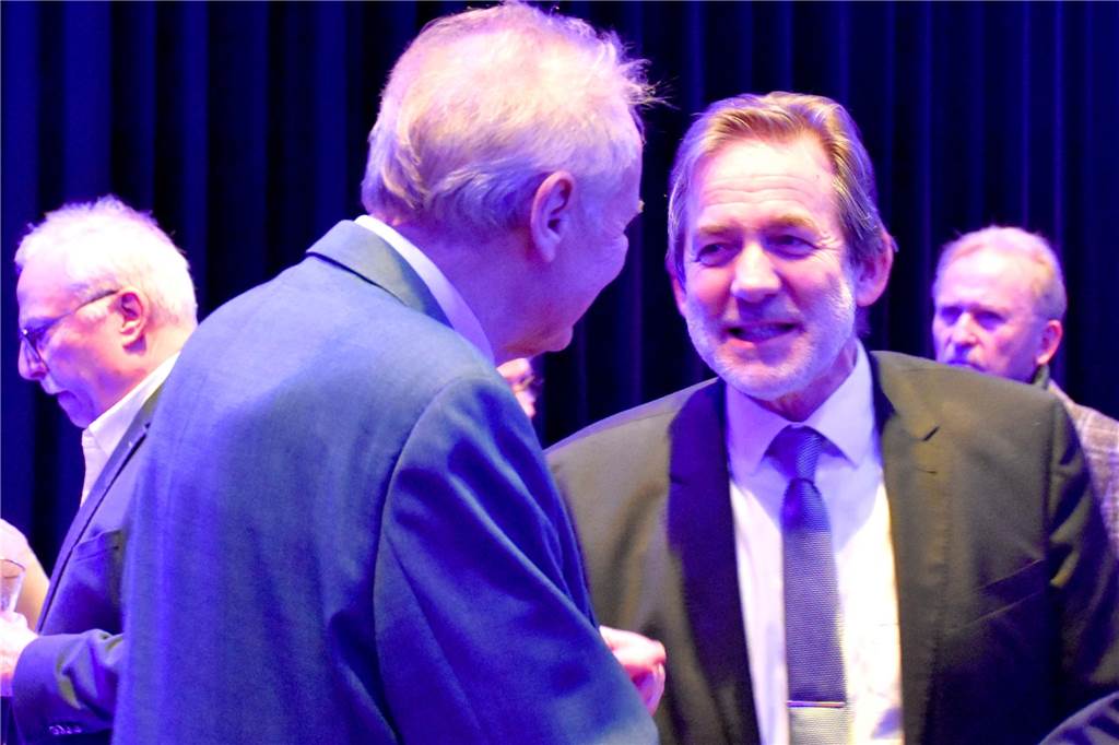 Einen rauschenden Abschied bis in den Freitagmorgen feierte der scheidende Erste Beigeordnete Hans-Georg Althoff. Über 200 Gäste haben sich auf dem Tobit.Campus von ihm verabschiedet.