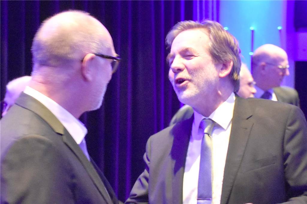 Einen rauschenden Abschied bis in den Freitagmorgen feierte der scheidende Erste Beigeordnete Hans-Georg Althoff. Über 200 Gäste haben sich auf dem Tobit.Campus von ihm verabschiedet.