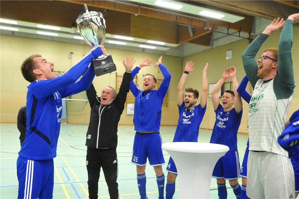 Ein Pokal- und Stadtmeisterschafts-Held von Wacker Obercastrop hat neue Bestimmung gefunden Einen seiner letzten Einsätze für den SV Wacker hatte Chris Ebeling (r.) bei der Hallenstadtmeisterschaft im Januar 2020.