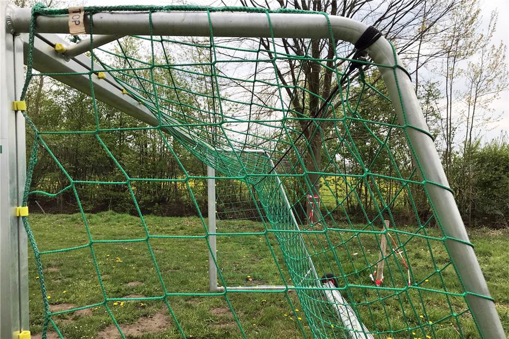 Wennewick-Oldenkott: Kein Spielplatz, aber guter Zusammenhalt im Dorf Einen Spielplatz gibt es in Wennewick-Oldenkott nicht, aber die Stadt hat auf dem Schützenplatz zwei bewegliche Fußballtore aufgestellt.
