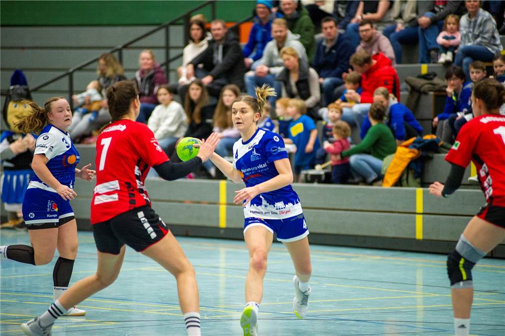 Einen überzeugenden 38:21-Sieg feierten die Verbandsliga-Damen des HSC Haltern-Sythen gegen die SpVg. Hesselteich-Siedinghausen.