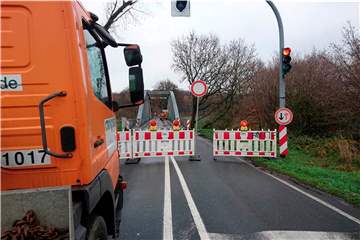Einen Vorgeschmack auf die anstehende Brückenerneuerung zwischen Vinnum und Waltrop bekamen die Verkehrsteilnehmer Ende 2018.